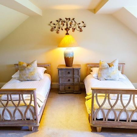 Plough Inn Lupton Экстерьер фото