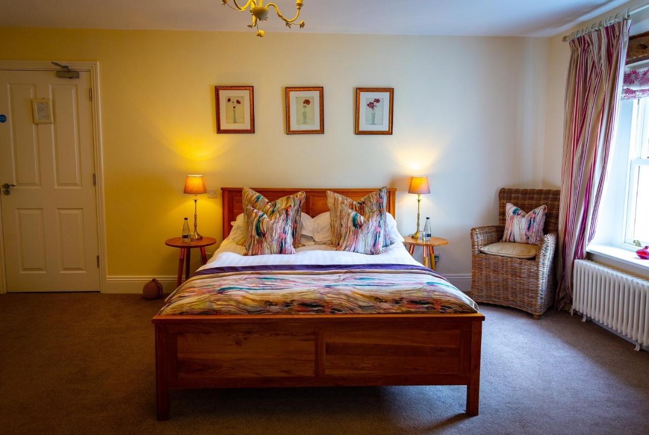 Plough Inn Lupton Экстерьер фото