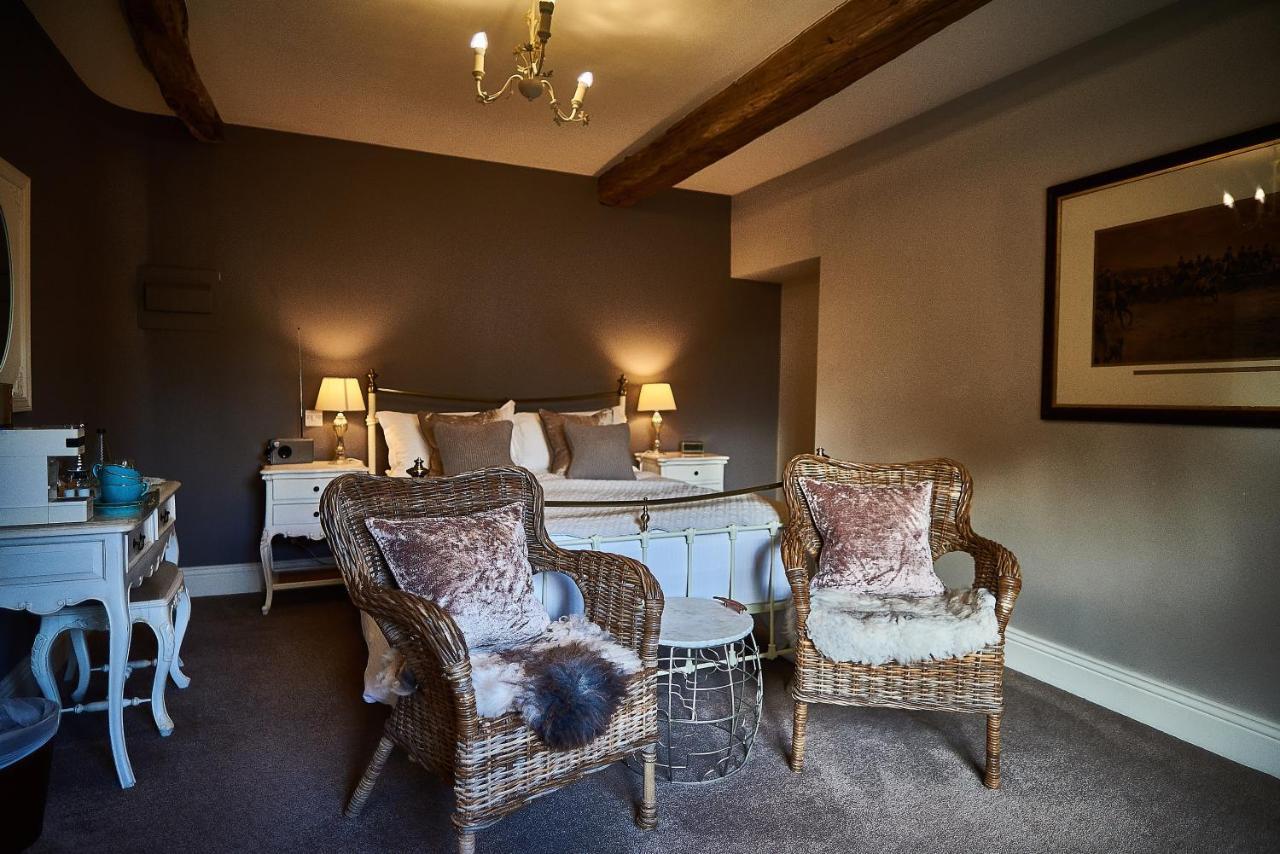 Plough Inn Lupton Экстерьер фото